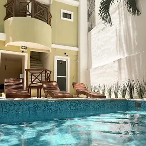rodina-boutique-hotel.tulum-hotels.net/