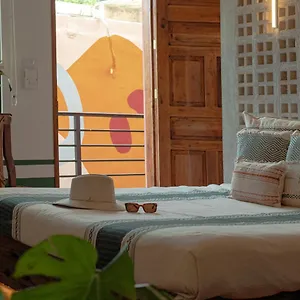 hiphipstay-the-colonial.tulum-hotels.net/