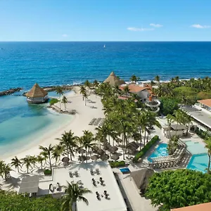 dreams-puerto-aventuras.quintano-roohotels.com/